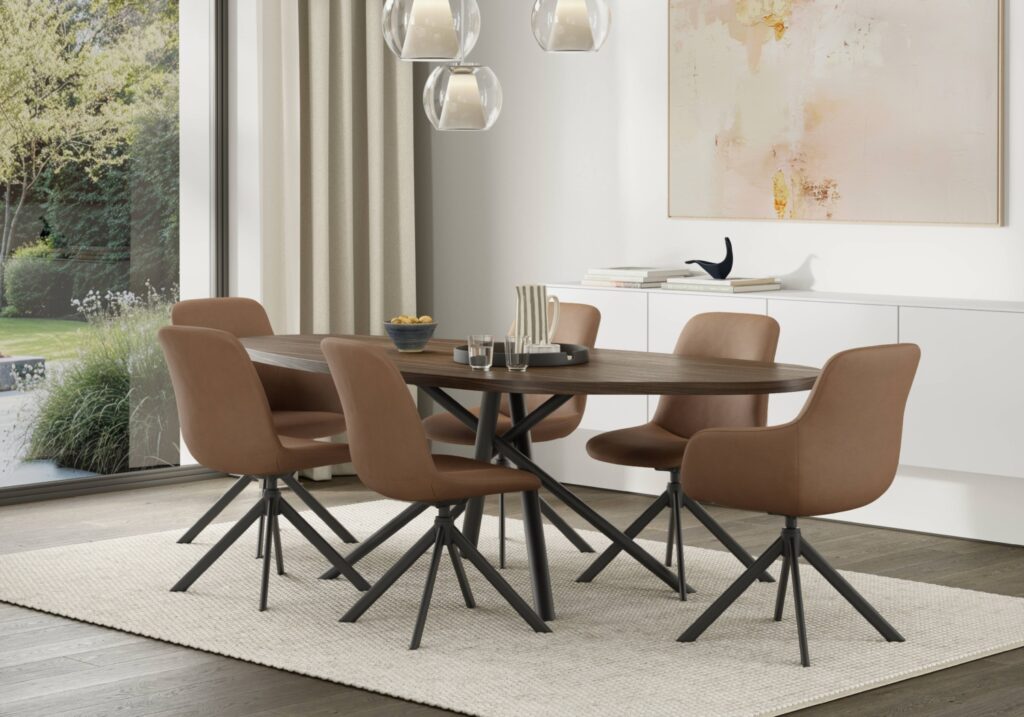 Modernes Esszimmer mit stilvollen Möbeln